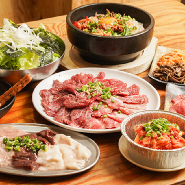 《2.5H飲み放題付》【4,500円コース】オムニのすじキムチ・タン塩・肉盛り3点などが楽しめるボリューム満点のプランの画像