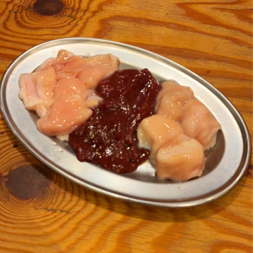 ホルモン3点の画像